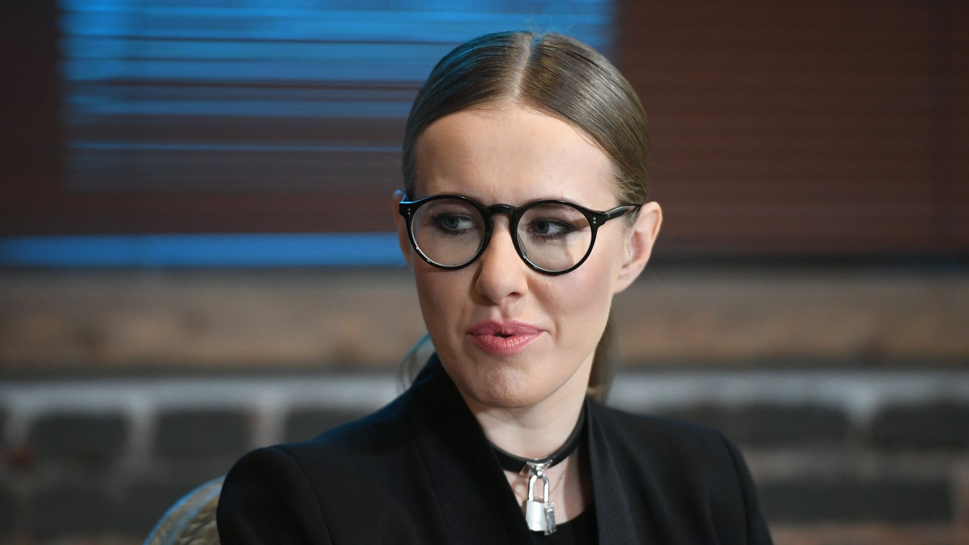 Собчак опровергла сообщения о ее привилегированном положении на суде по делу Бишимбаева
